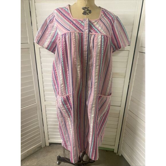 Pink K Snap Up Pearl Button House Dress Size Robe Stripe Pockets Sz Large - Picture 1 of 9